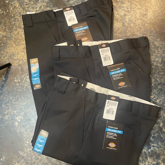 Dickies Other - ❗️❗️💲ALE ❗️❗️NWT Dickies Relaxed Straight Leg Cargo pants. ALL 3 PAIRS❗️